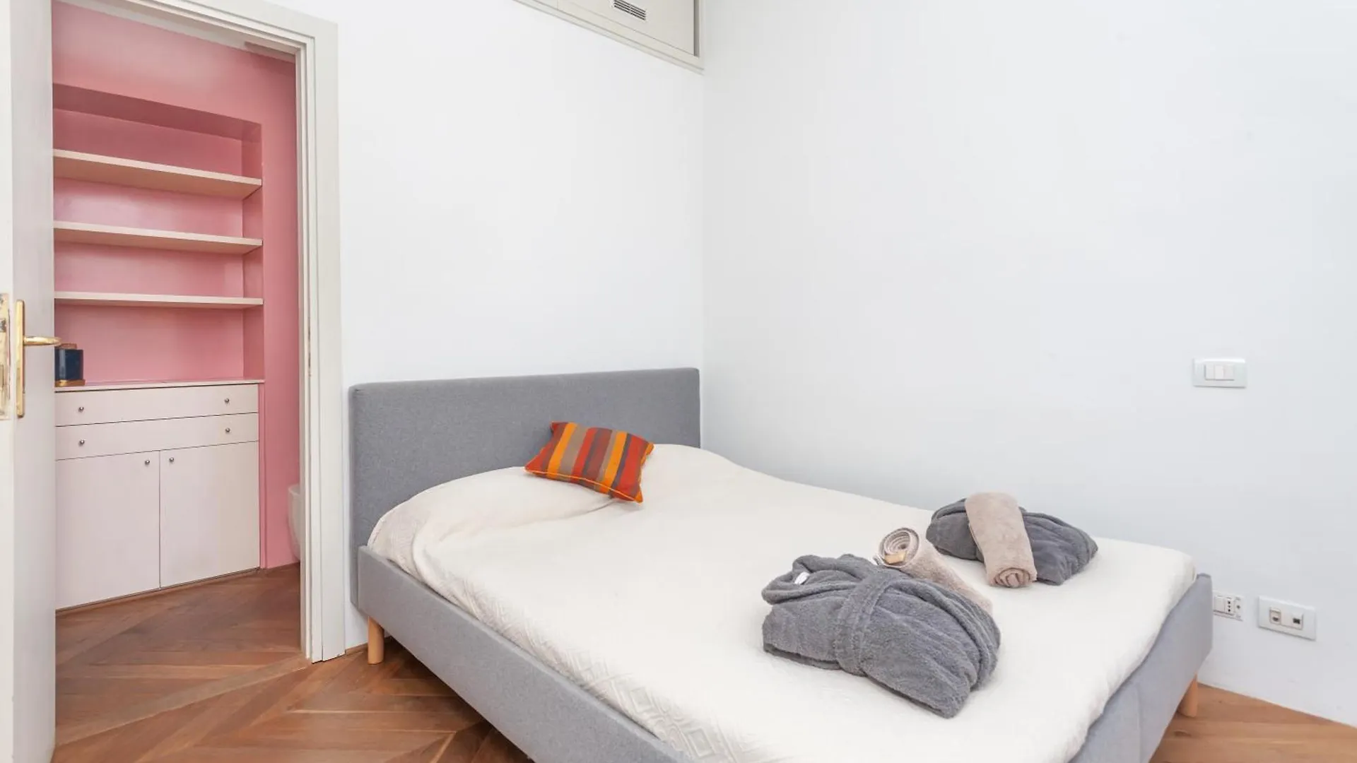 Piazza Vittorio Retreat Apartment Rome