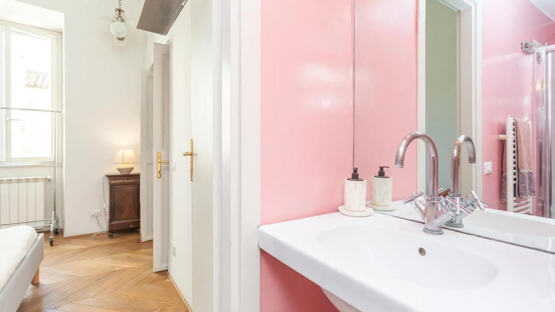 Piazza Vittorio Retreat Apartment Rome