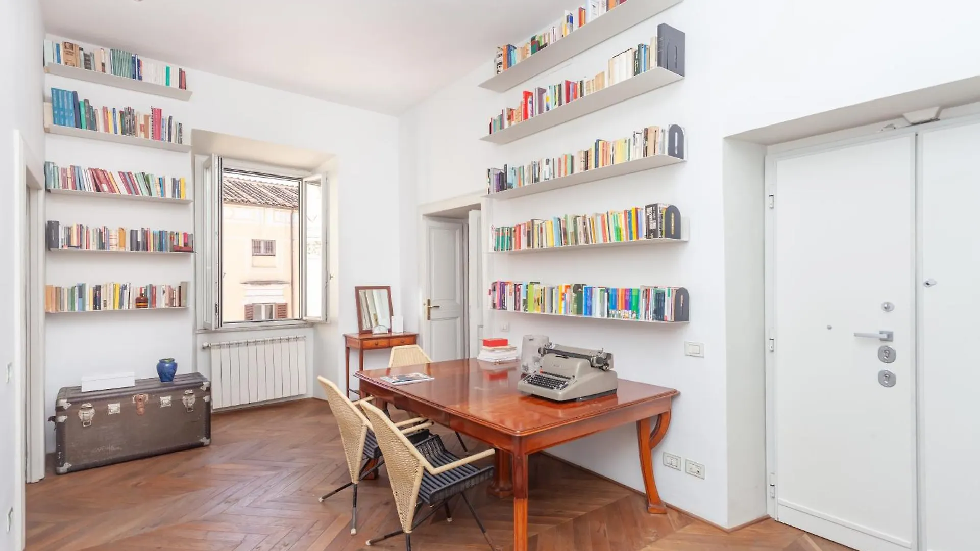 Piazza Vittorio Retreat Apartment Rome