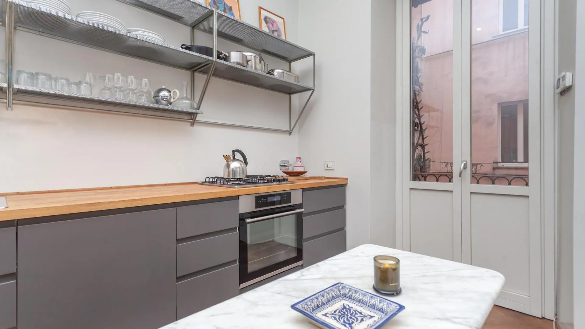 Piazza Vittorio Retreat Apartment Rome